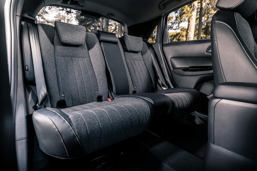 Интерьер Honda Jazz e:HEV 2020 года  (UK) (фото 29 из 40)